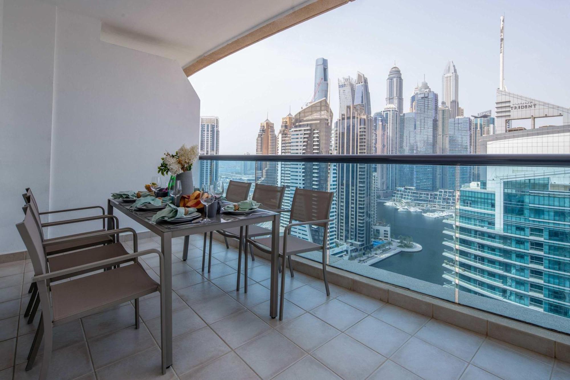 Frank Porter - Time Place Tower Lägenhet Dubai Exteriör bild